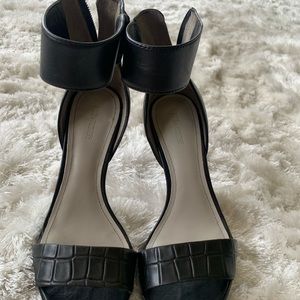Pour La Victoire Heels